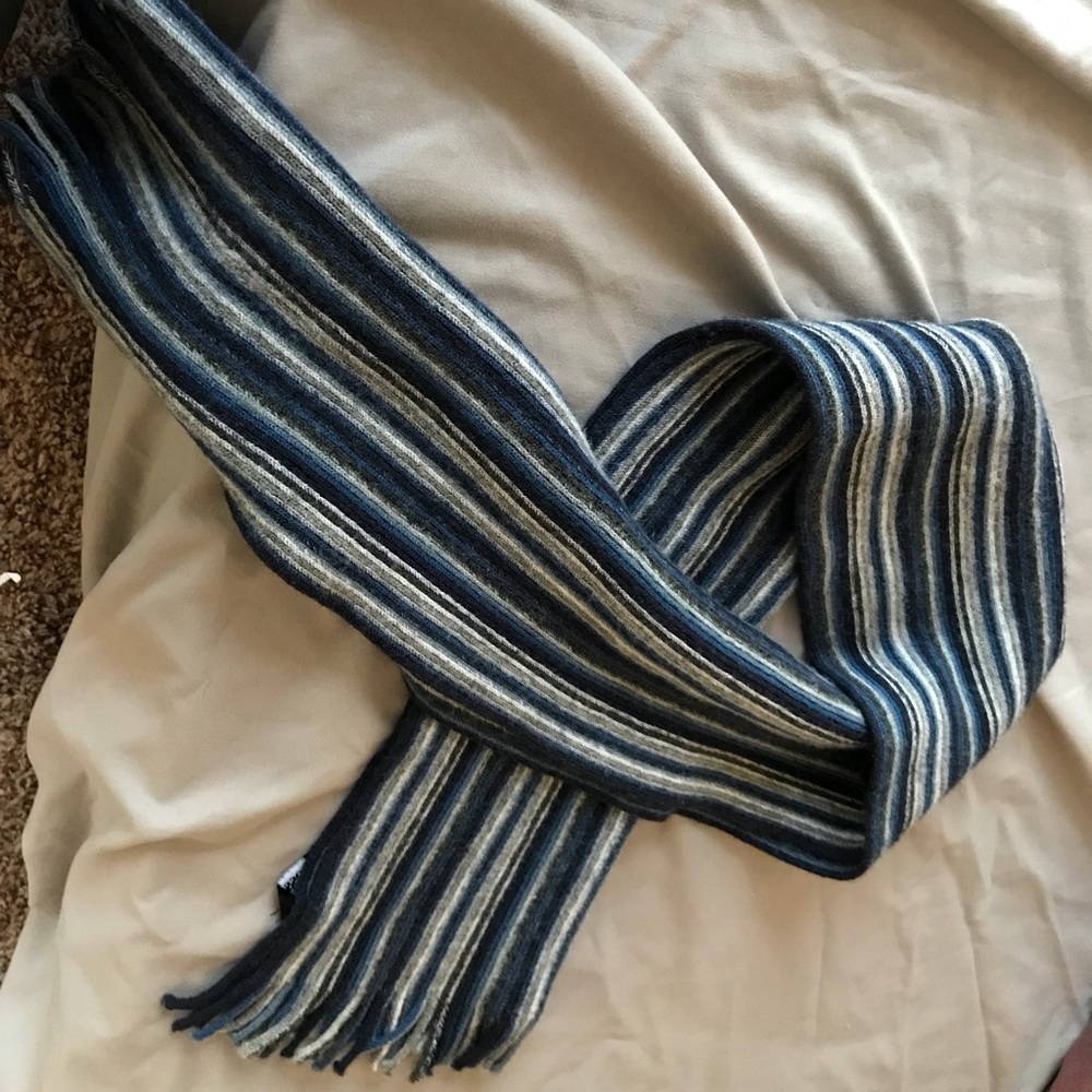 Hugo boss scarf